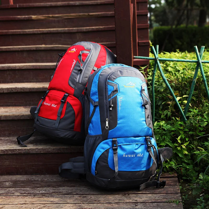 Sac à dos de randonnée et camping 60 L avec armature extérieure