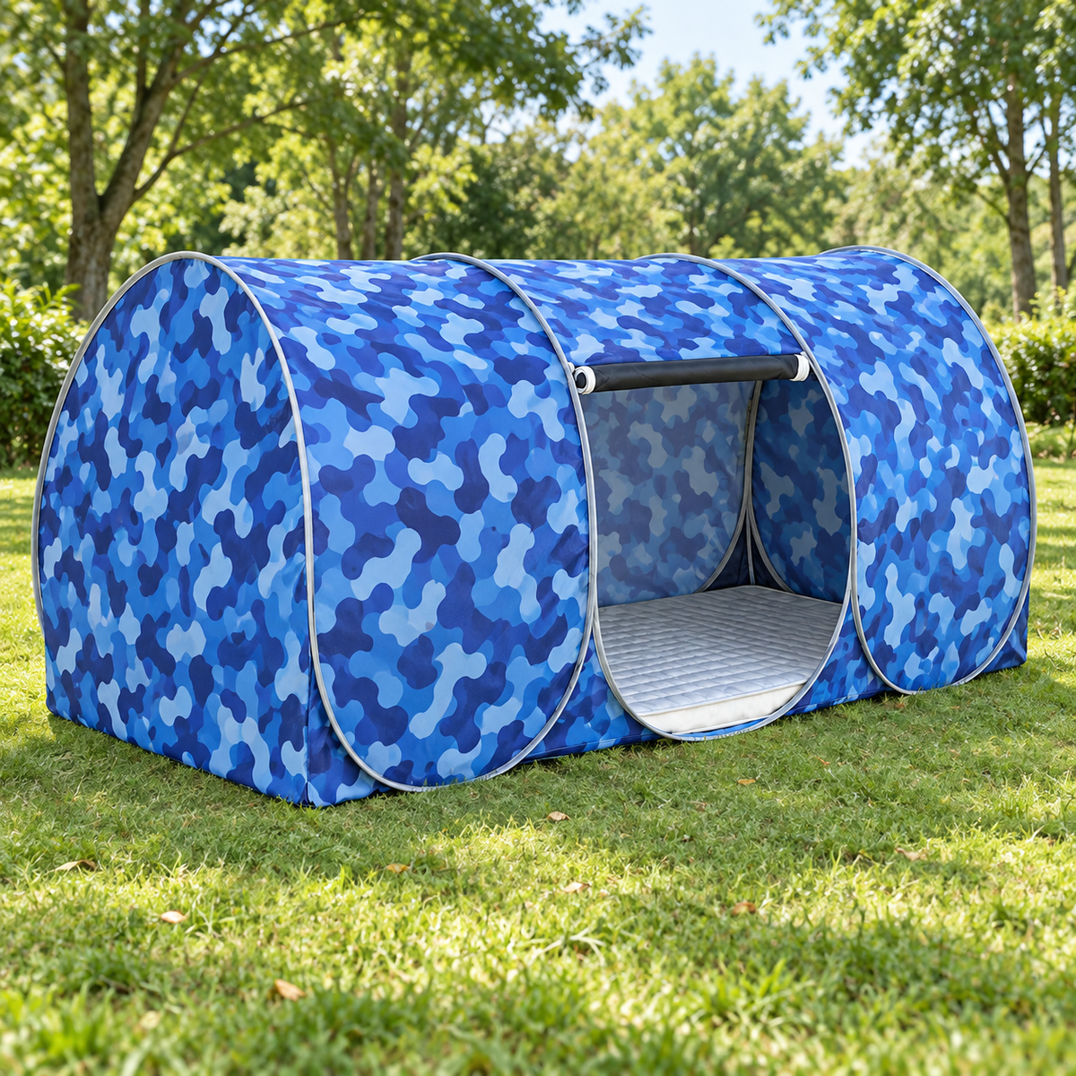 Tente lit pop-up camouflage bleu en extérieur